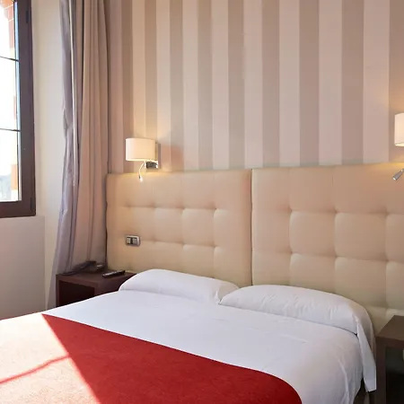 Termas Balneario Termas Pallares 4* 알하마데아라콘