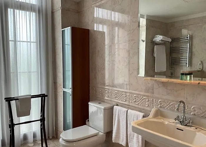 Termas Balneario Termas Pallares Hotell